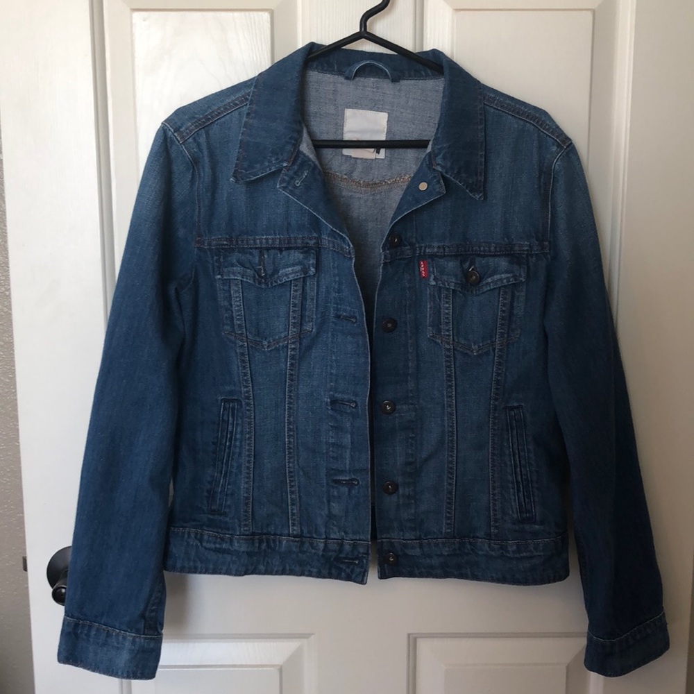 Levi’s denim jacket L